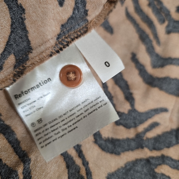 Reformation Maurita Rajah Wrap Skirt Midi Dress Size 0 Tiger Stripe - Picture 13 of 13